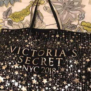 Victoria Secret tote
